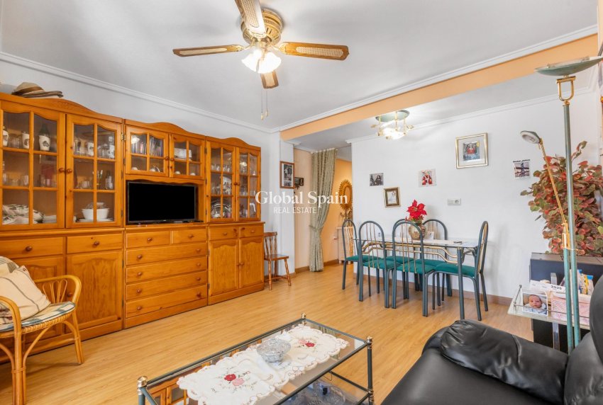 Resale - PENTHOUSE -
TORREVIEJA - Playa del cura