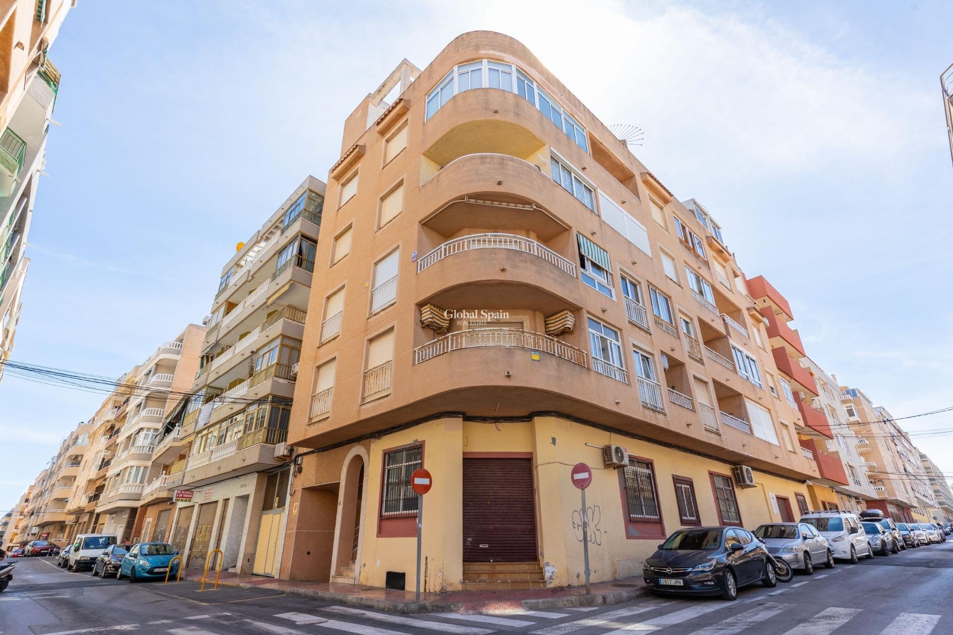 Resale - PENTHOUSE -
TORREVIEJA - Playa del cura