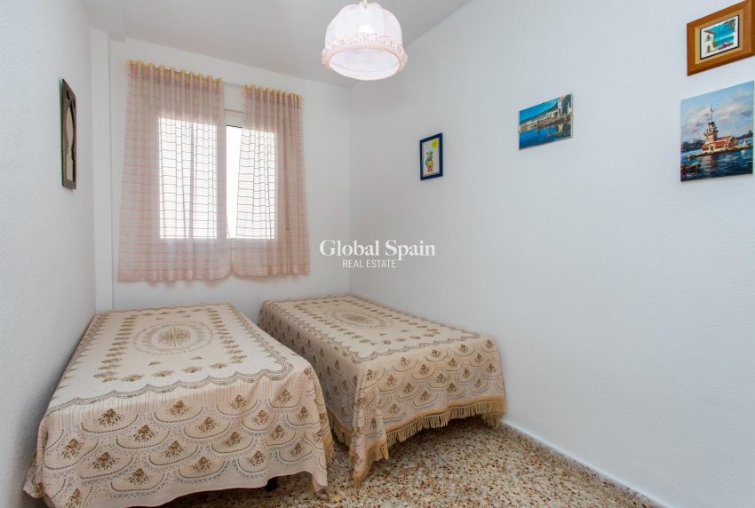 Resale - PENTHOUSE -
TORREVIEJA - Playa del Cura