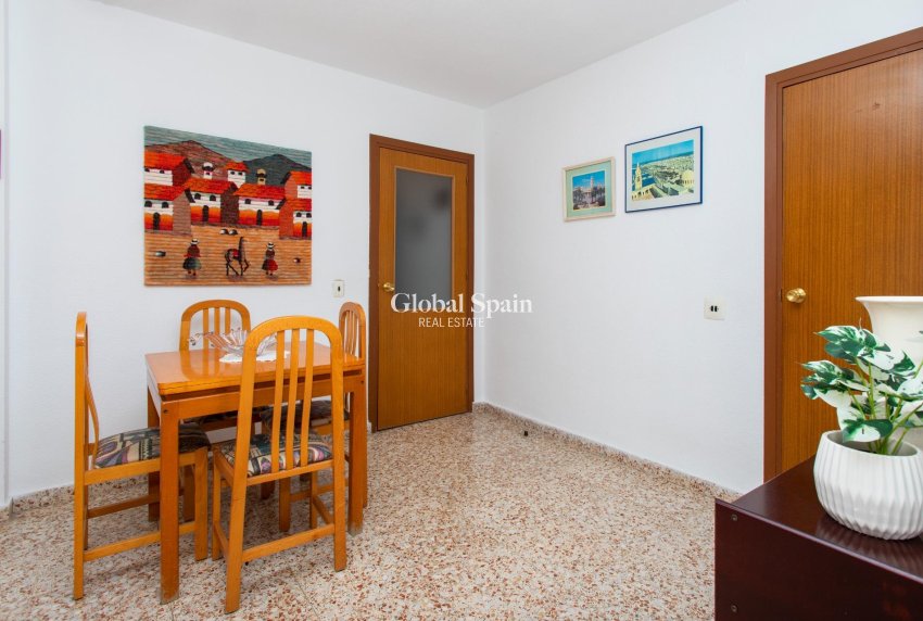 Resale - PENTHOUSE -
TORREVIEJA - Playa del Cura