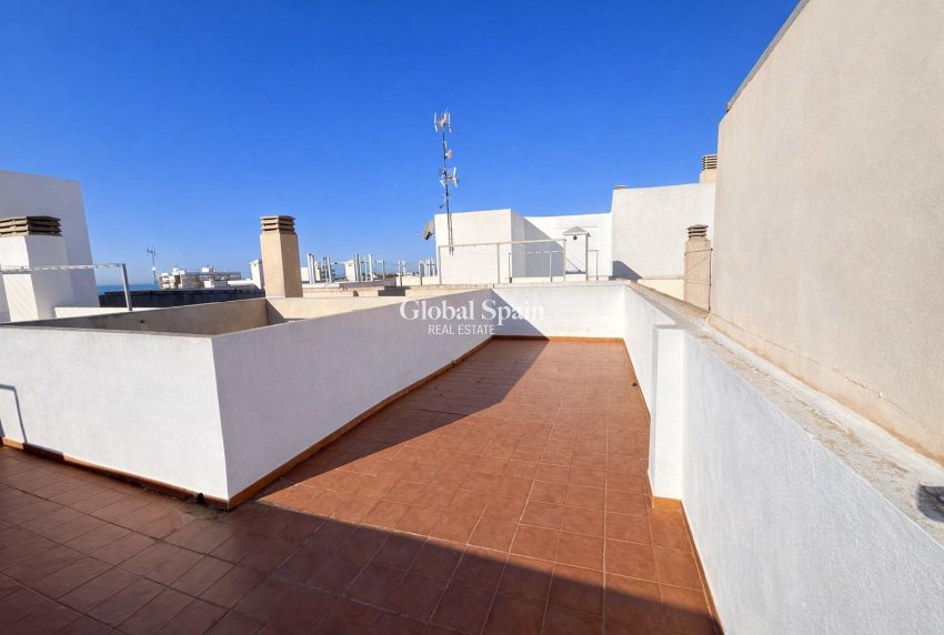 Resale - PENTHOUSE -
TORREVIEJA - Playa del cura