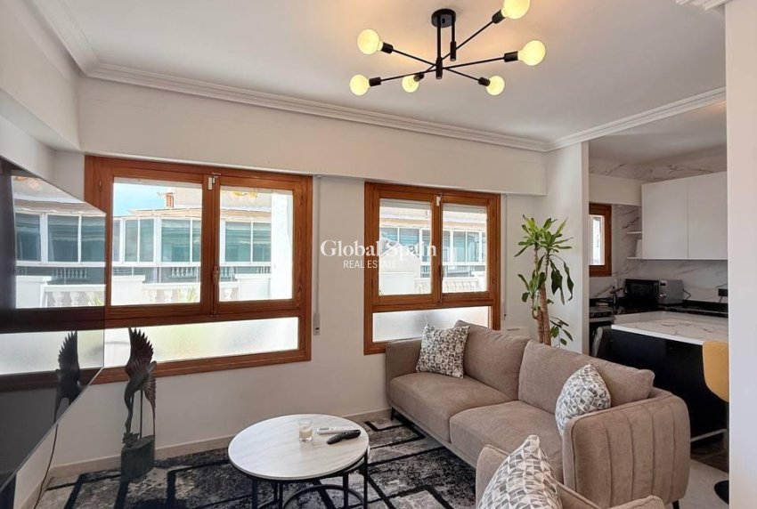 Resale - PENTHOUSE -
TORREVIEJA - Playa del Cura