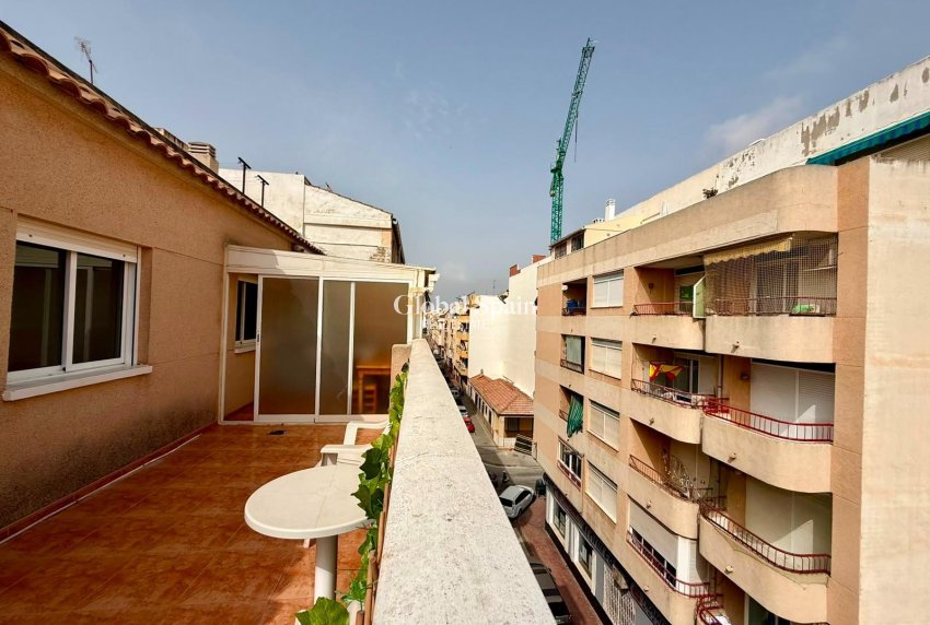 Resale - PENTHOUSE -
TORREVIEJA - Playa del Cura