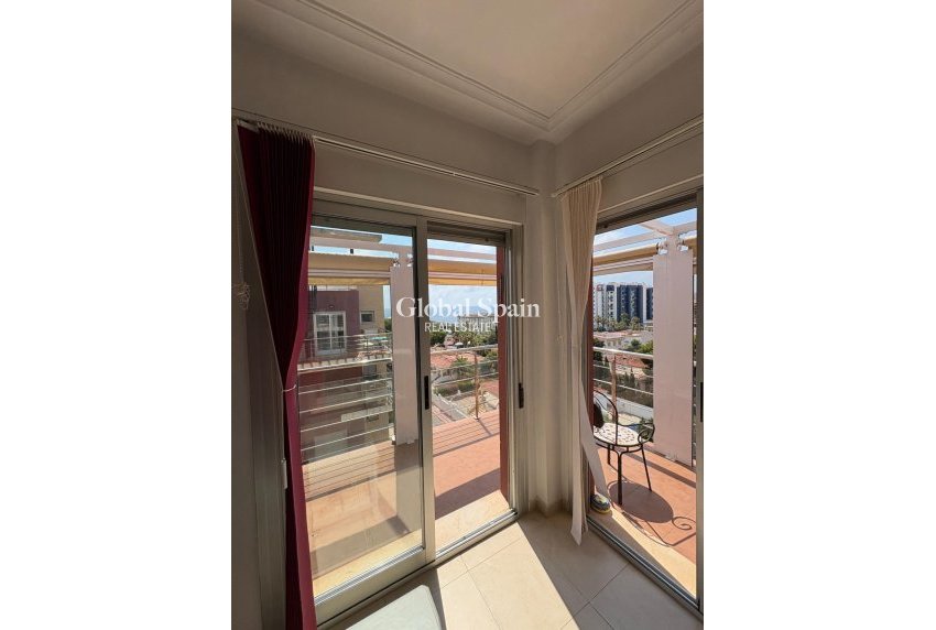 Resale - Penthouse -
TORREVIEJA - Punta Prima