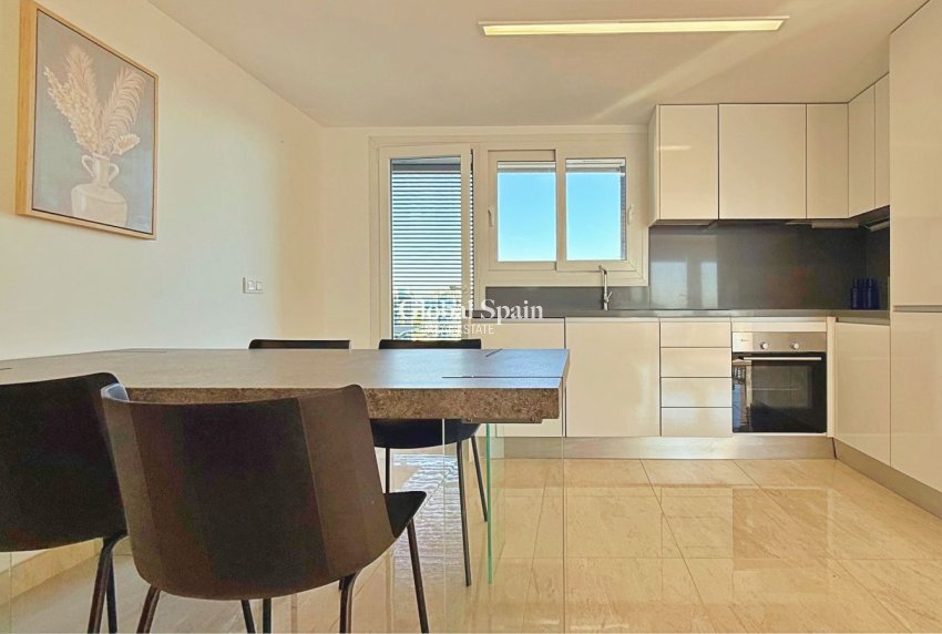 Resale - Penthouse -
TORREVIEJA - Punta Prima