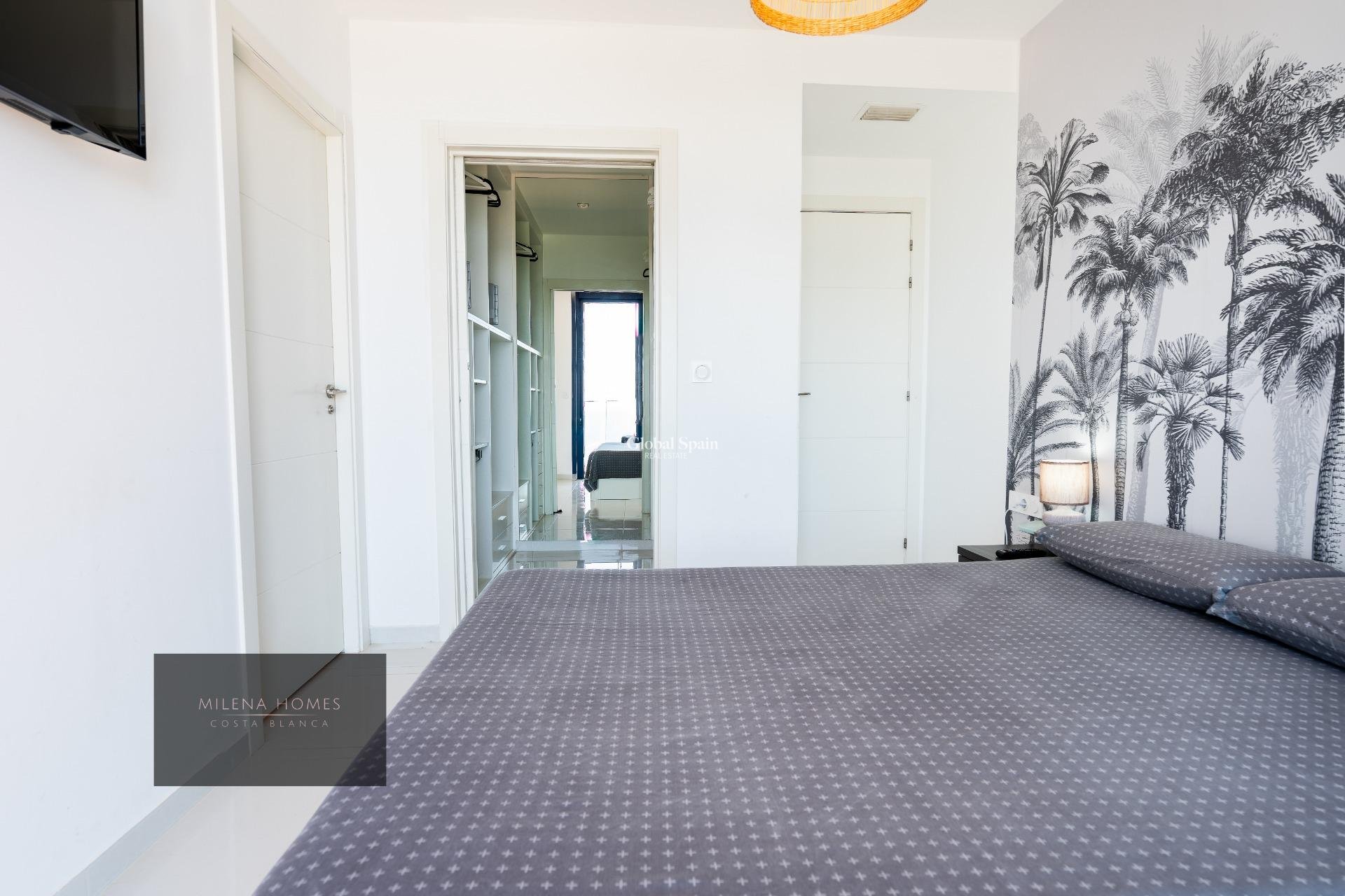 Resale - PENTHOUSE -
TORREVIEJA - Punta Prima