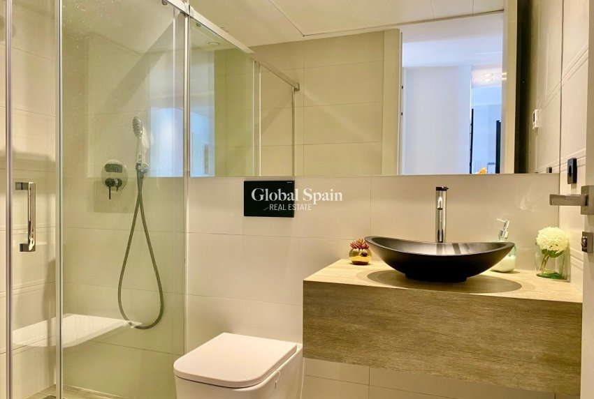 Resale - PENTHOUSE -
TORREVIEJA - Punta Prima