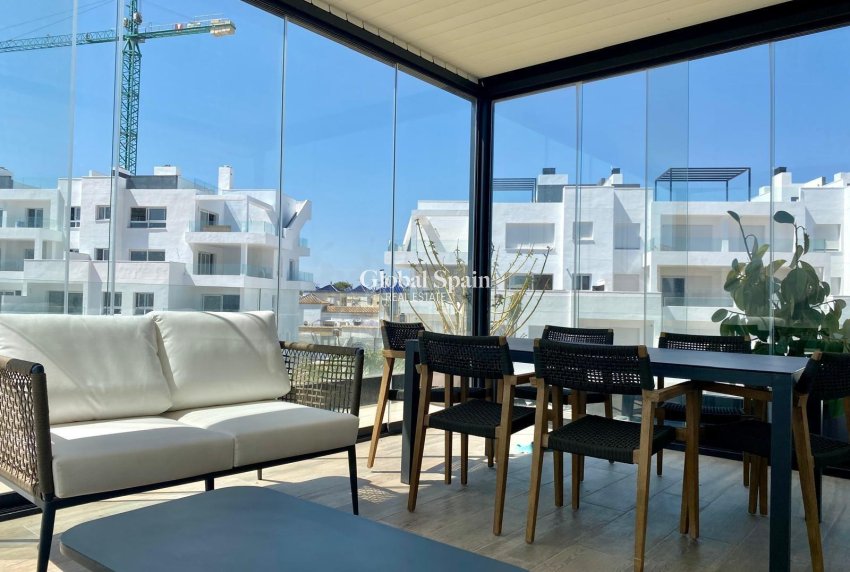 Resale - PENTHOUSE -
TORREVIEJA - Punta Prima