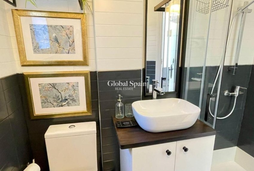 Resale - PENTHOUSE -
TORREVIEJA - Punta Prima