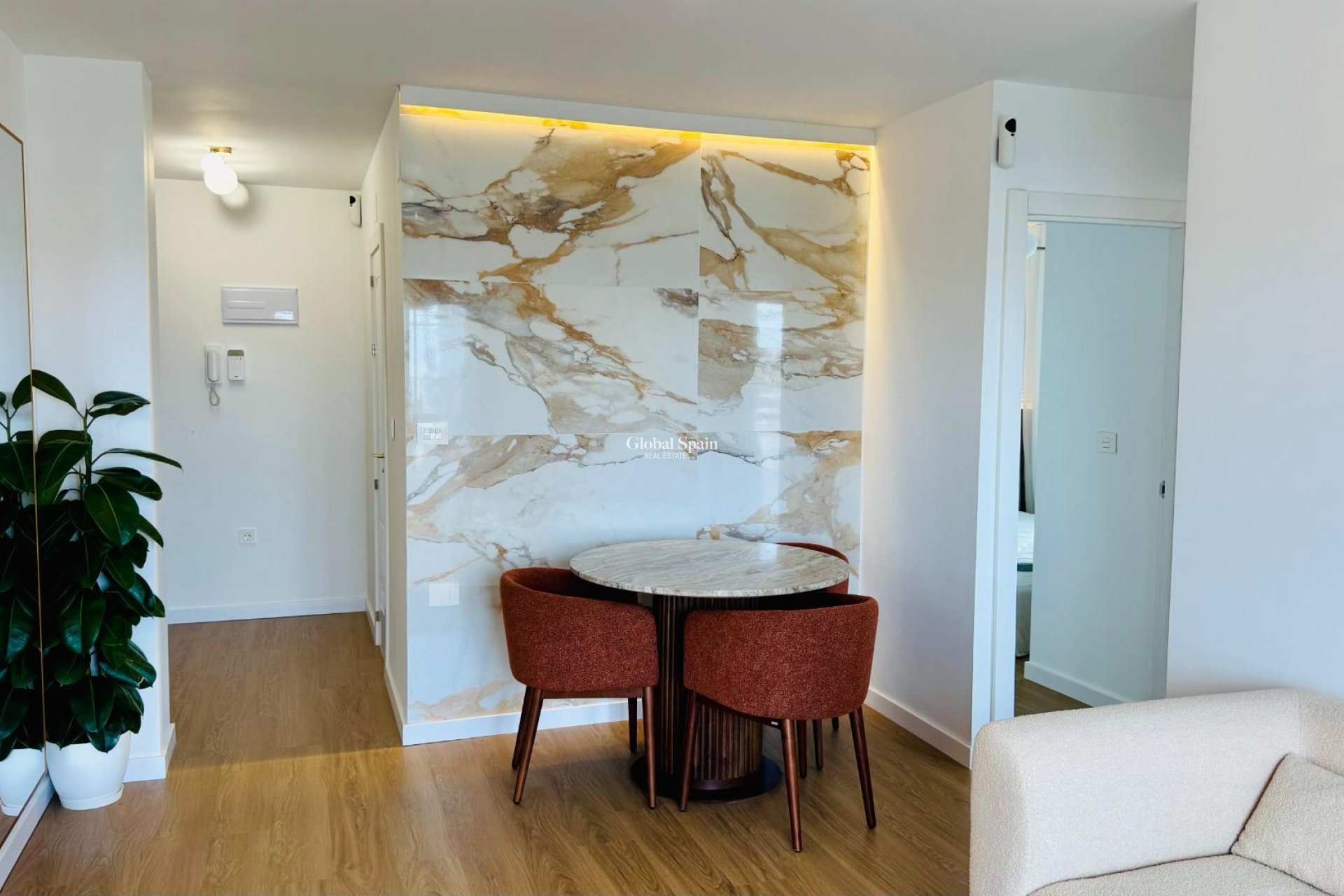 Resale - PENTHOUSE -
TORREVIEJA - Punta Prima