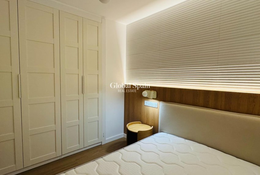 Resale - PENTHOUSE -
TORREVIEJA - Punta Prima
