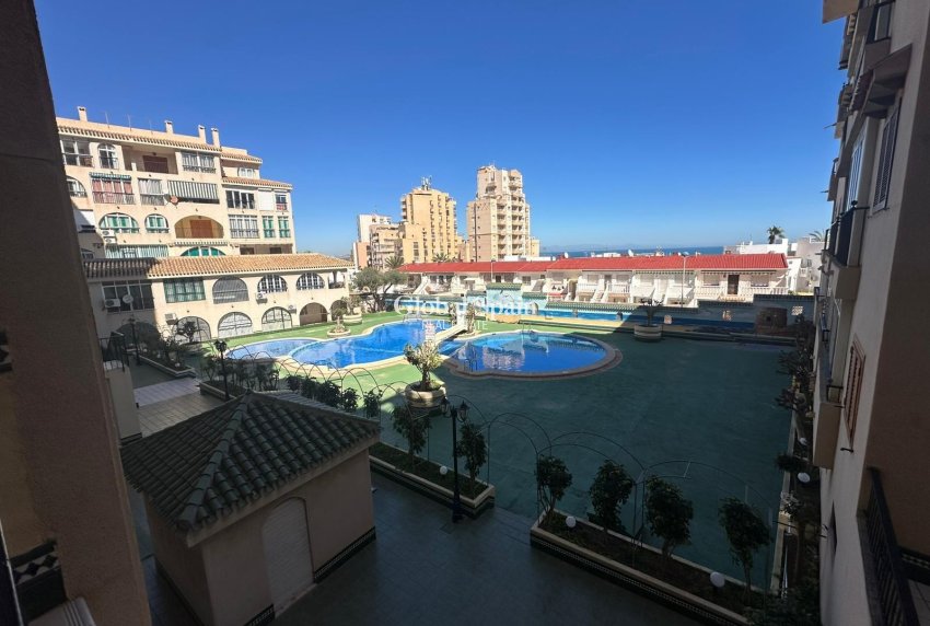 Resale - PENTHOUSE -
TORREVIEJA - Torre la mata