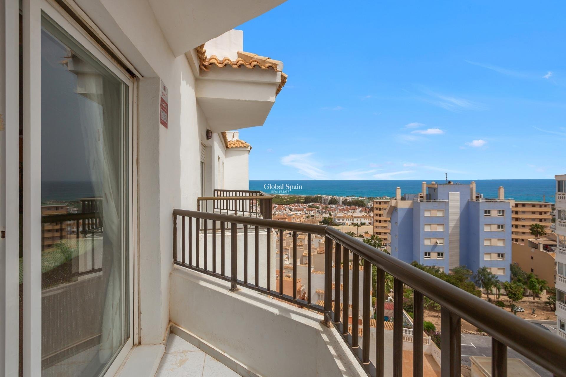 Resale - Penthouse -
TORREVIEJA - Torreblanca