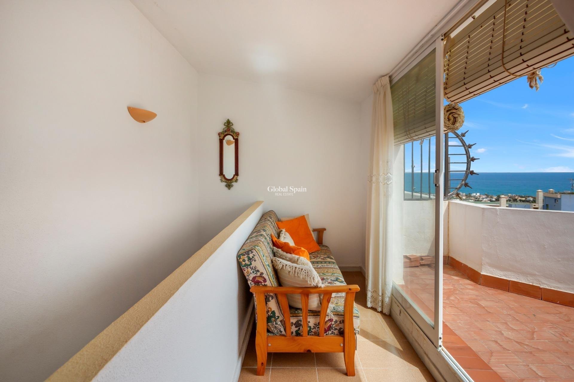 Resale - Penthouse -
TORREVIEJA - Torreblanca