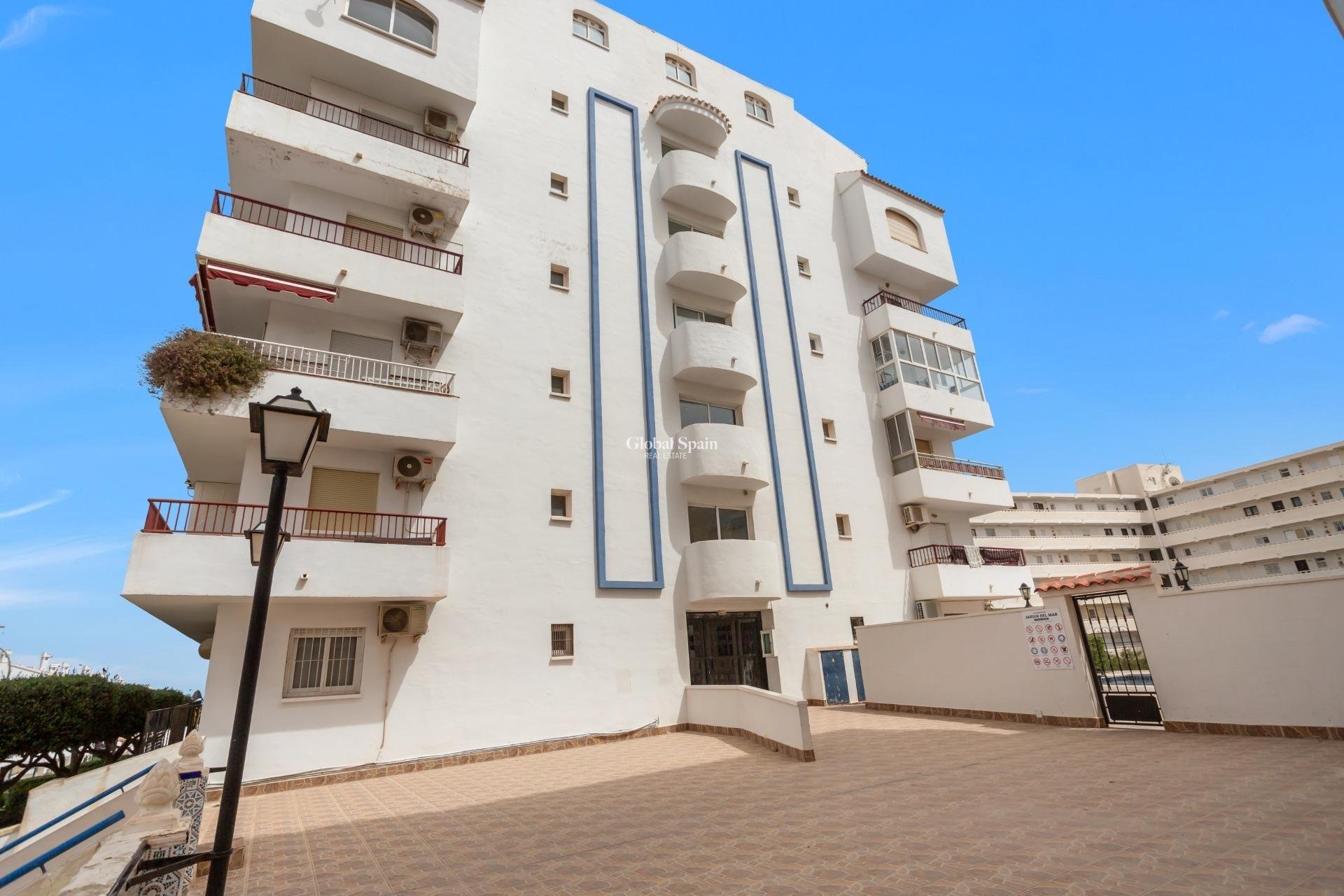 Resale - Penthouse -
TORREVIEJA - Torreblanca