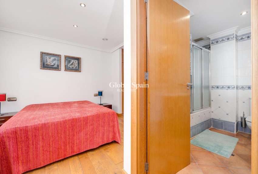 Resale - PENTHOUSE -
TORREVIEJA - Torrevieja