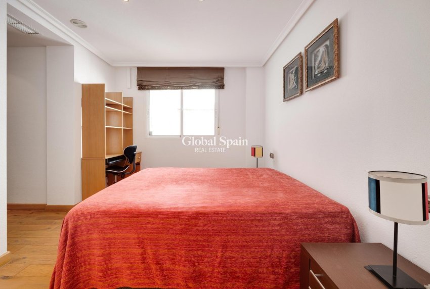 Resale - PENTHOUSE -
TORREVIEJA - Torrevieja