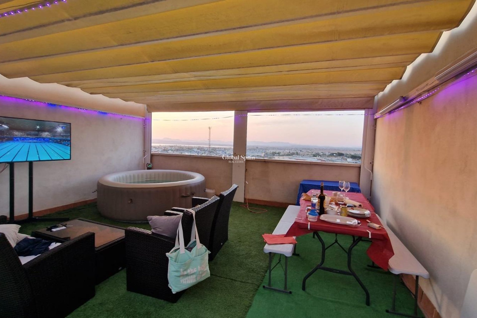 Resale - PENTHOUSE -
TORREVIEJA - Torrevieja