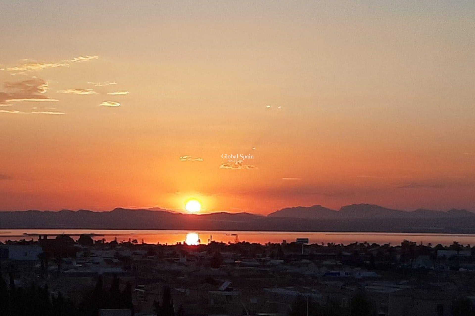 Resale - PENTHOUSE -
TORREVIEJA - Torrevieja