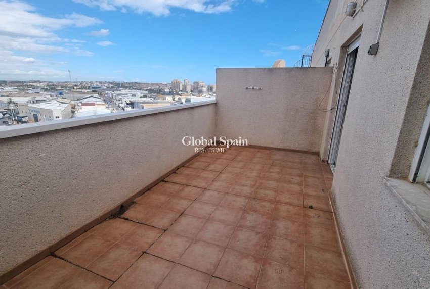 Resale - PENTHOUSE -
TORREVIEJA - Torrevieja