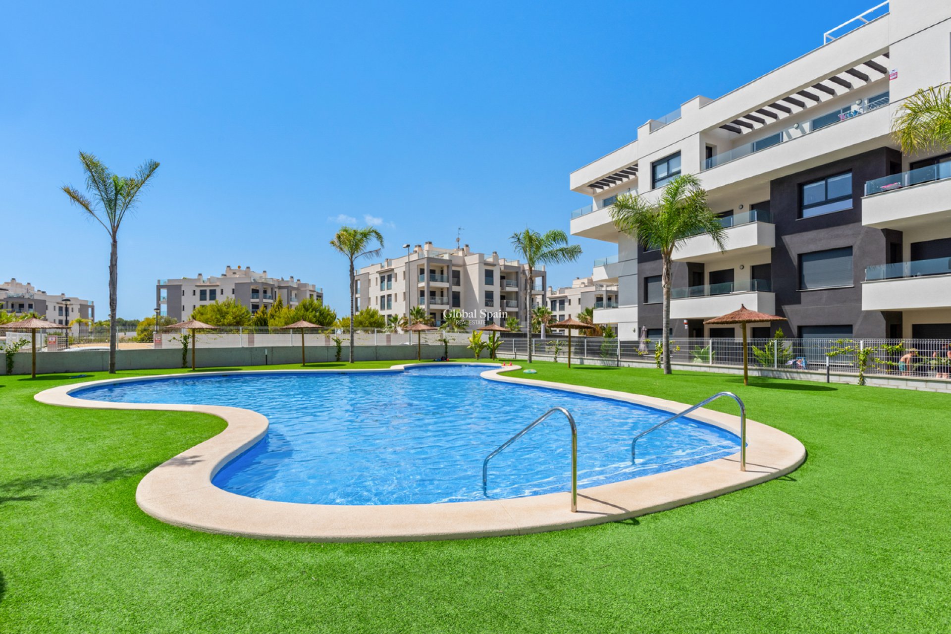 Resale - PENTHOUSE -
VILLAMARTÍN - Costa Blanca