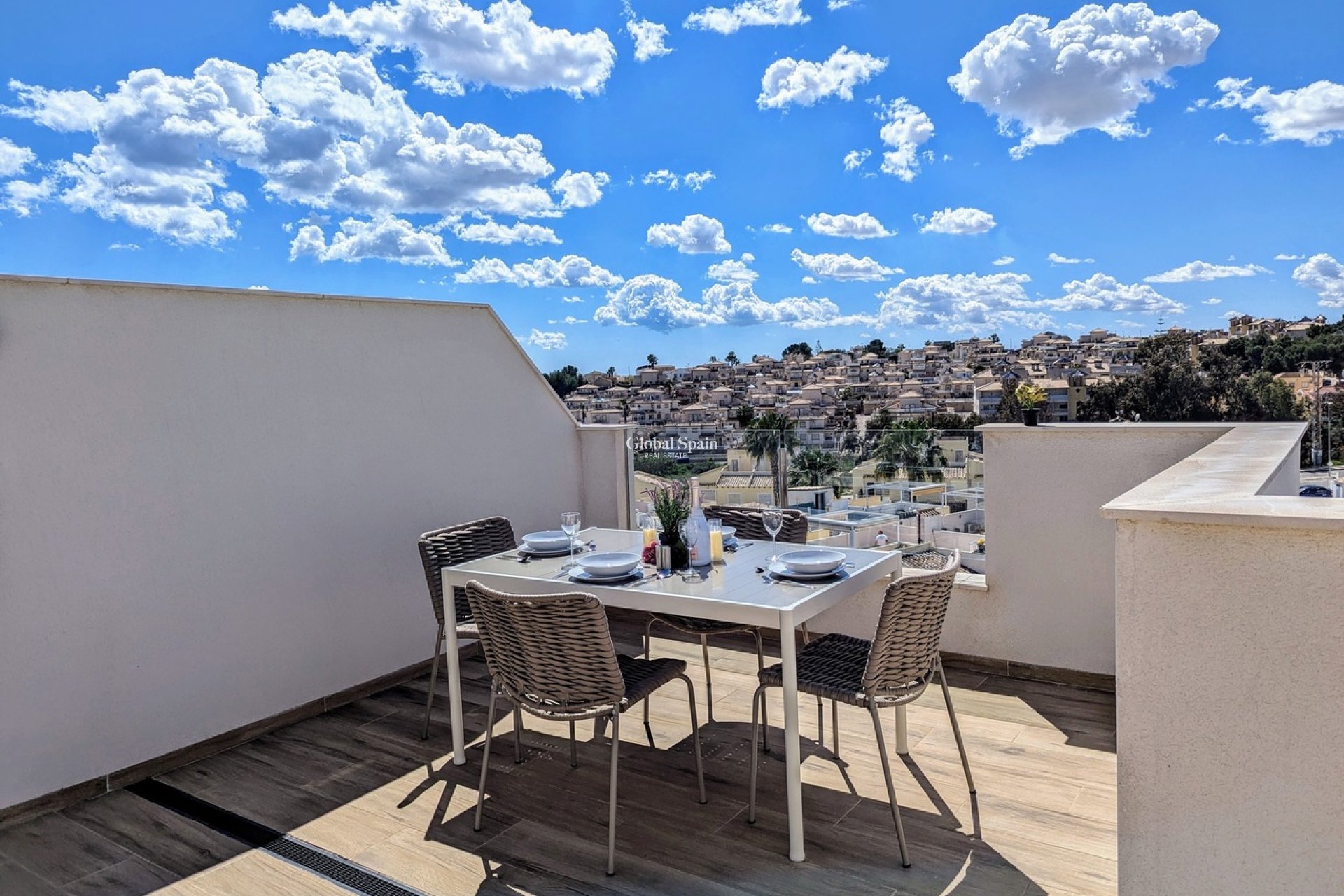 Resale - PENTHOUSE -
VILLAMARTÍN - Costa Blanca