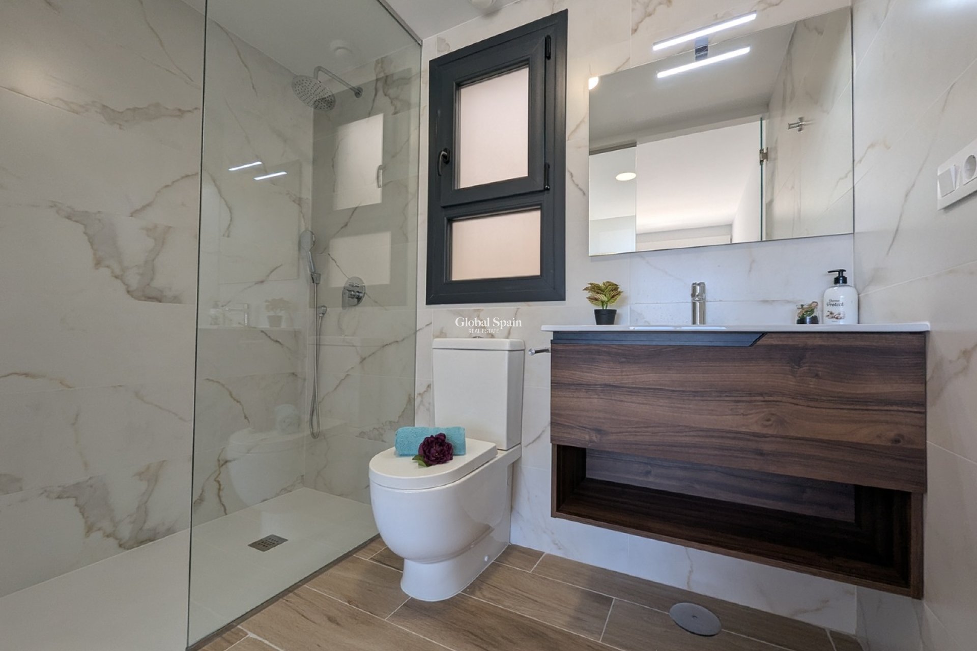 Resale - PENTHOUSE -
VILLAMARTÍN - Costa Blanca