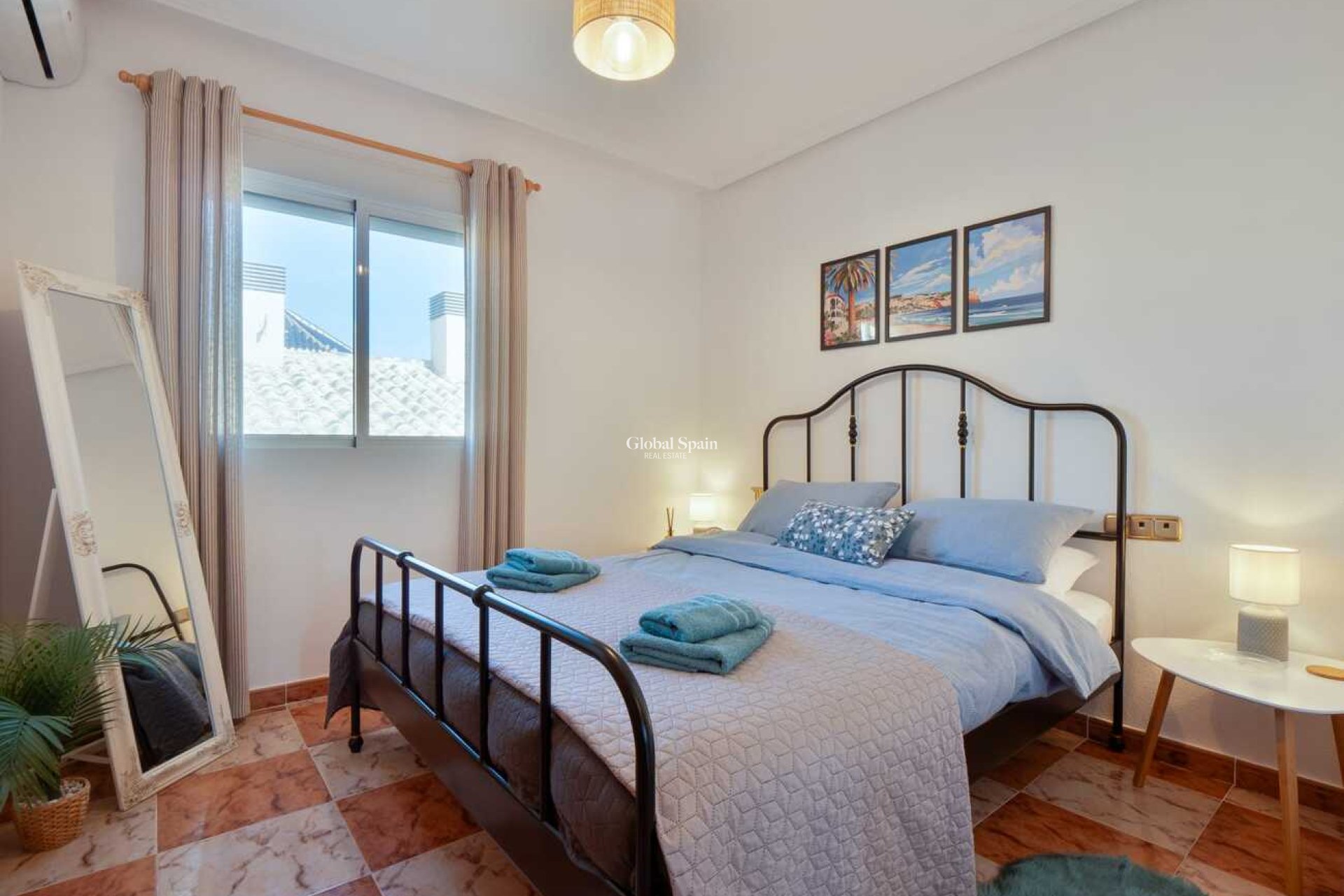 Resale - PENTHOUSE -
VILLAMARTÍN - Costa Blanca