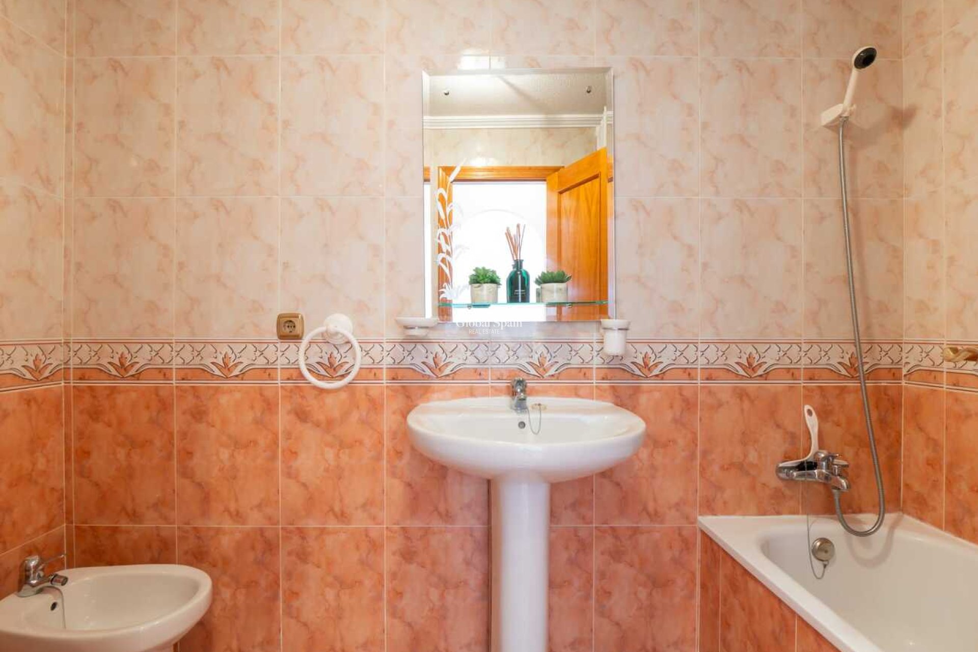 Resale - PENTHOUSE -
VILLAMARTÍN - Costa Blanca