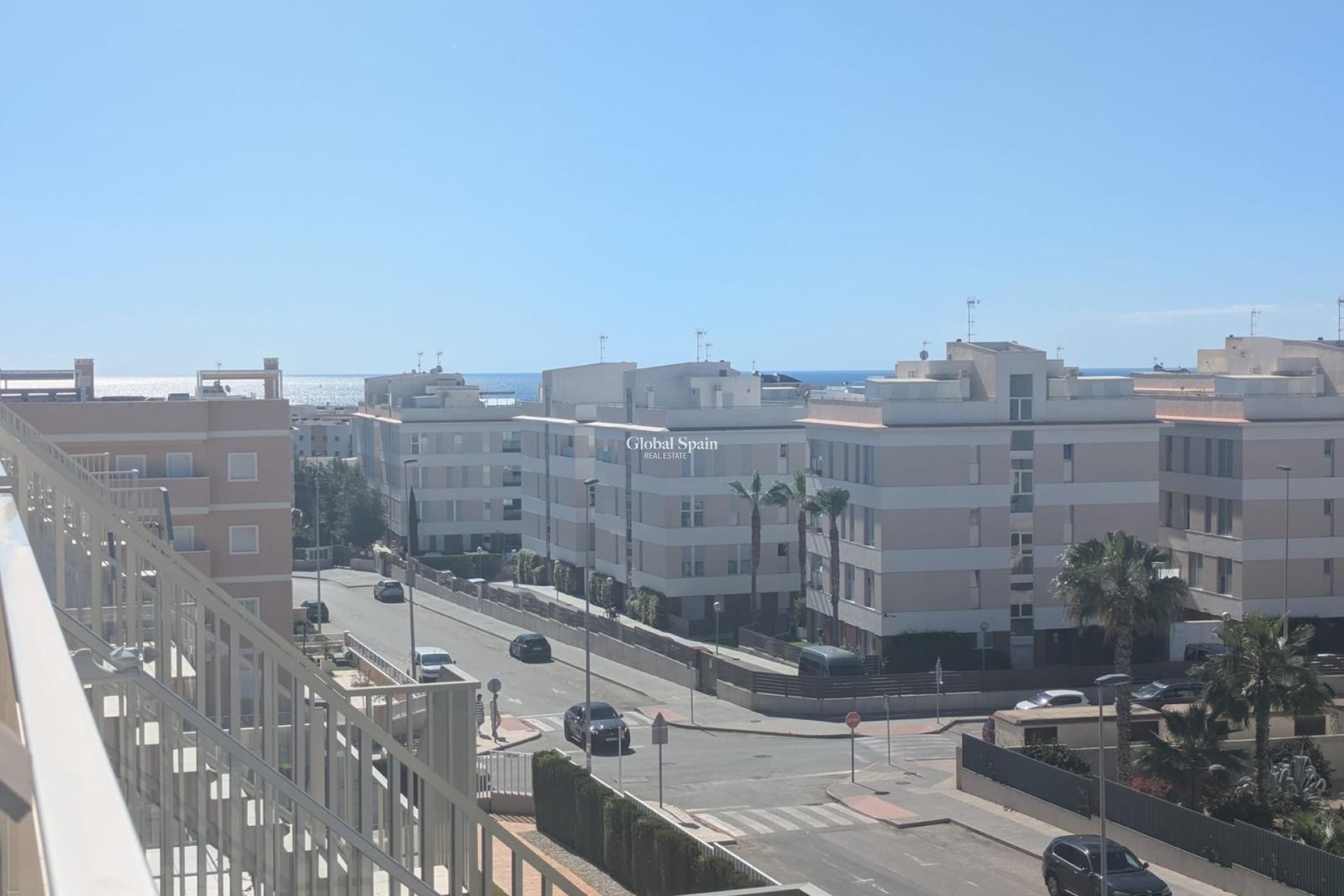 Resale - PENTHOUSE -
VILLAMARTÍN - Costa Blanca