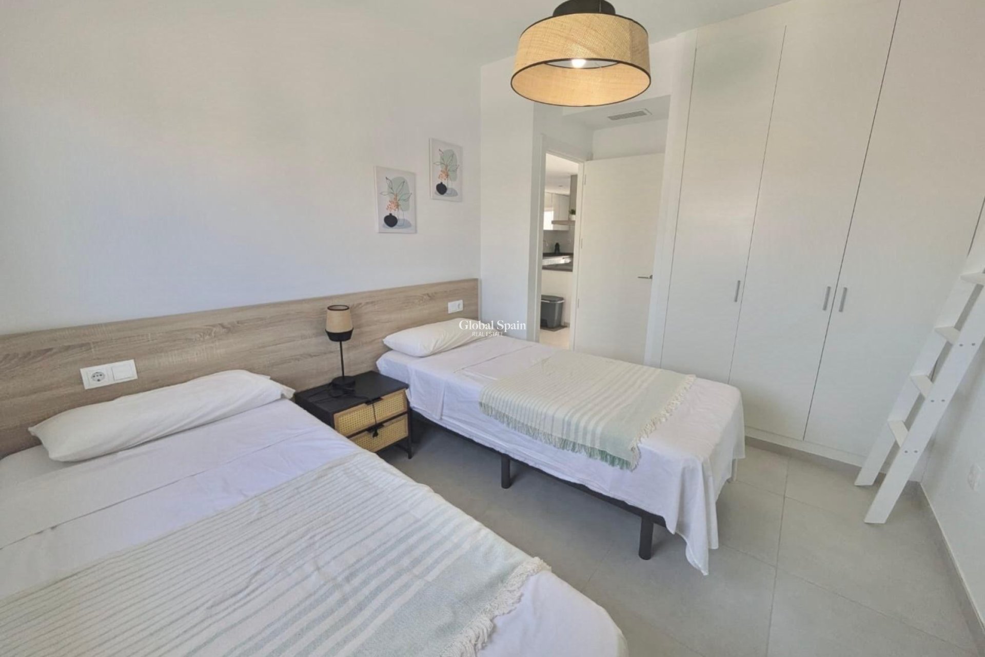 Resale - PENTHOUSE -
VILLAMARTÍN - Costa Blanca