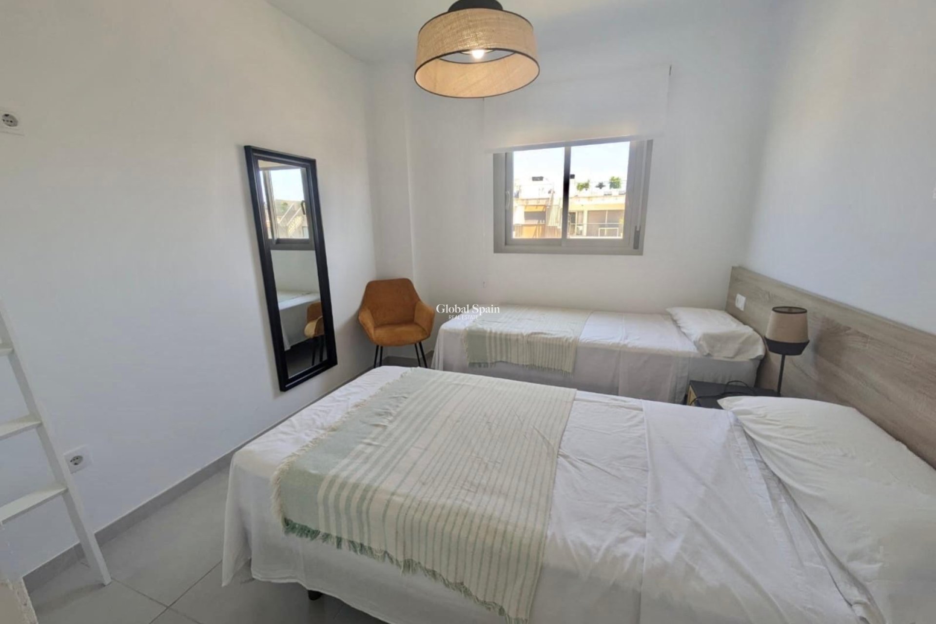 Resale - PENTHOUSE -
VILLAMARTÍN - Costa Blanca