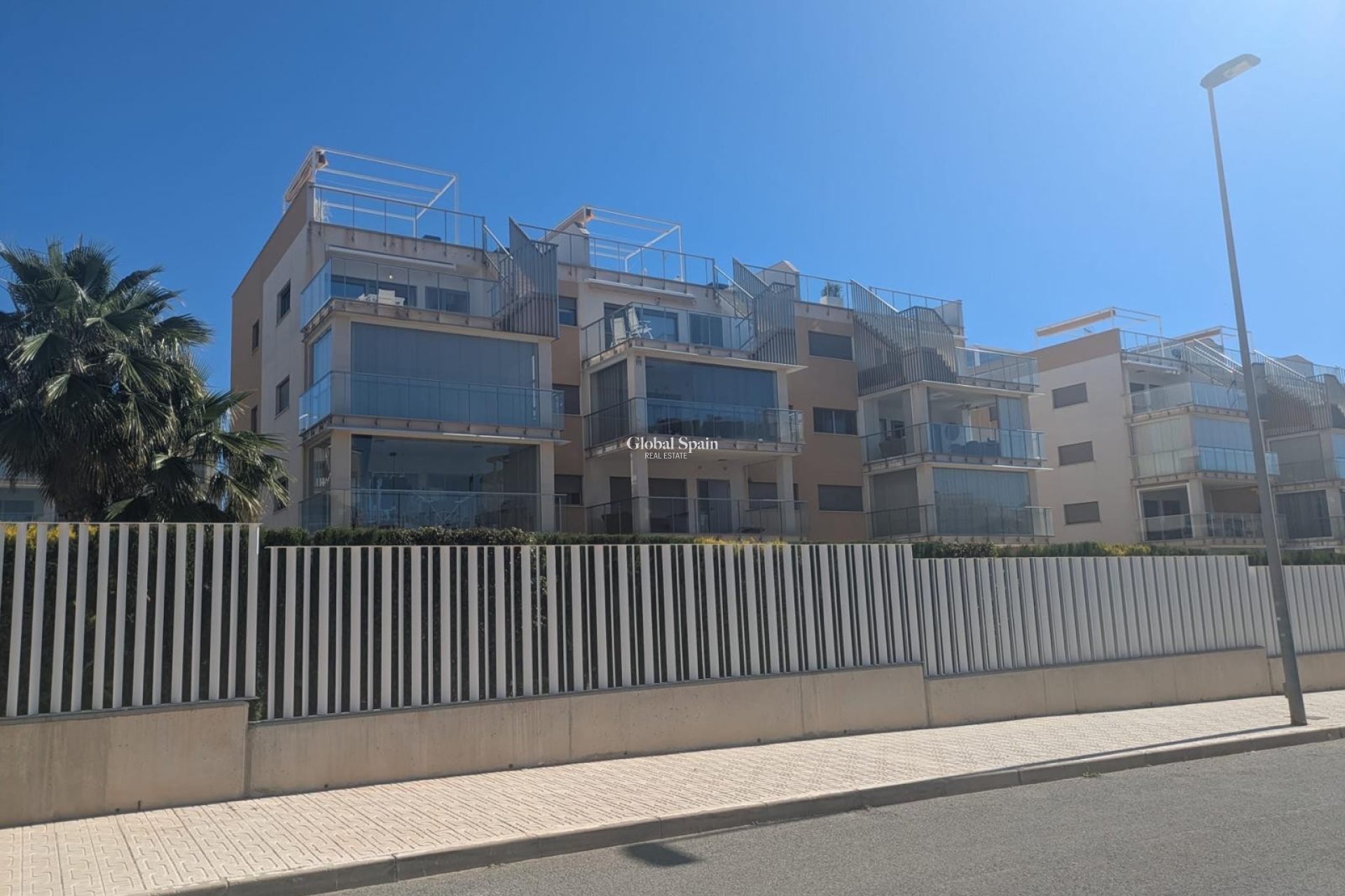 Resale - PENTHOUSE -
VILLAMARTÍN - Costa Blanca