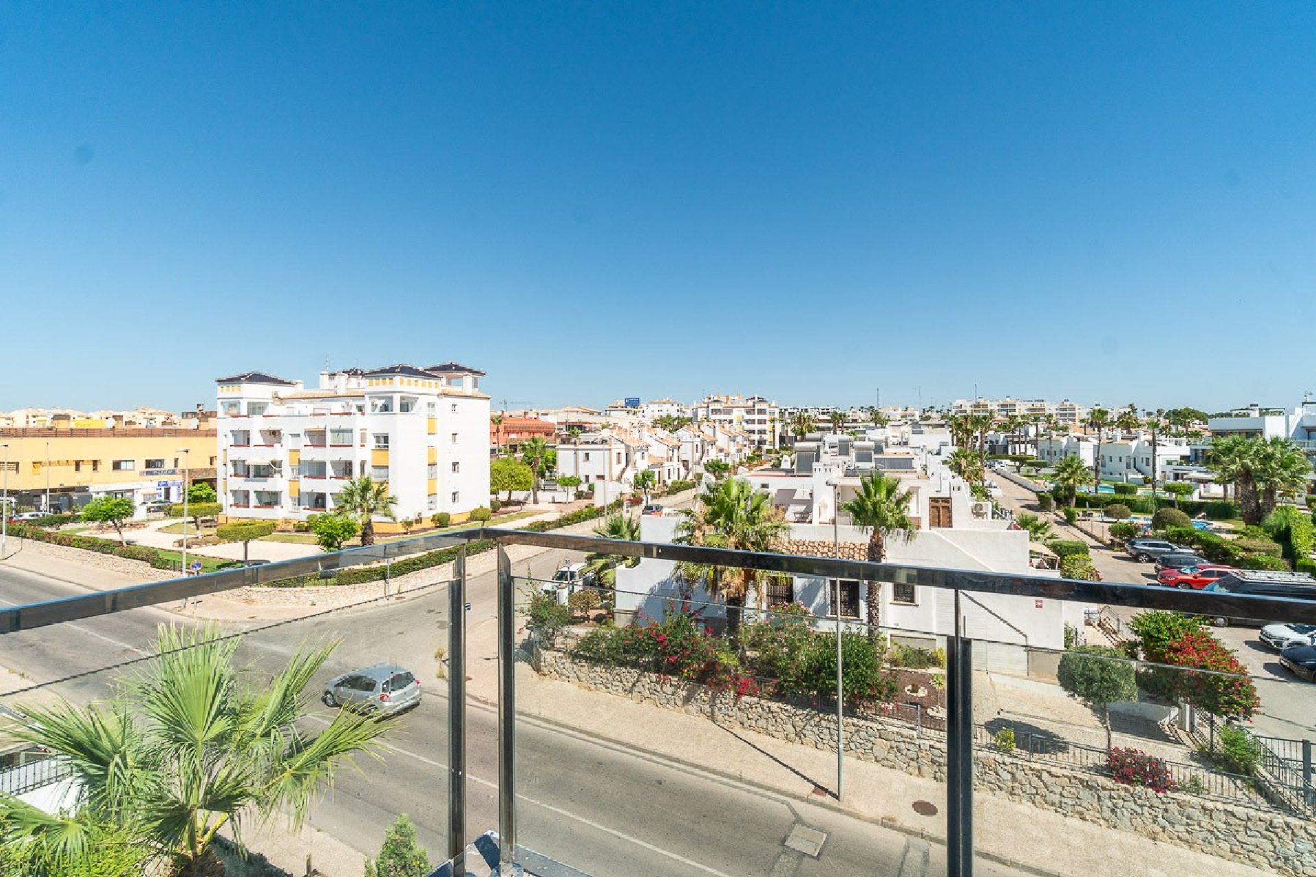 Resale - PENTHOUSE -
VILLAMARTÍN - Costa Blanca