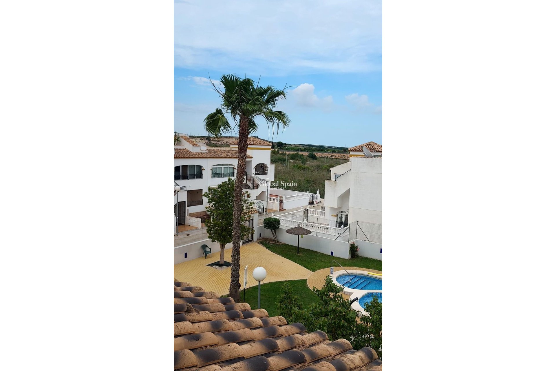 Resale - Penthouse -
VISTABELLA GOLF