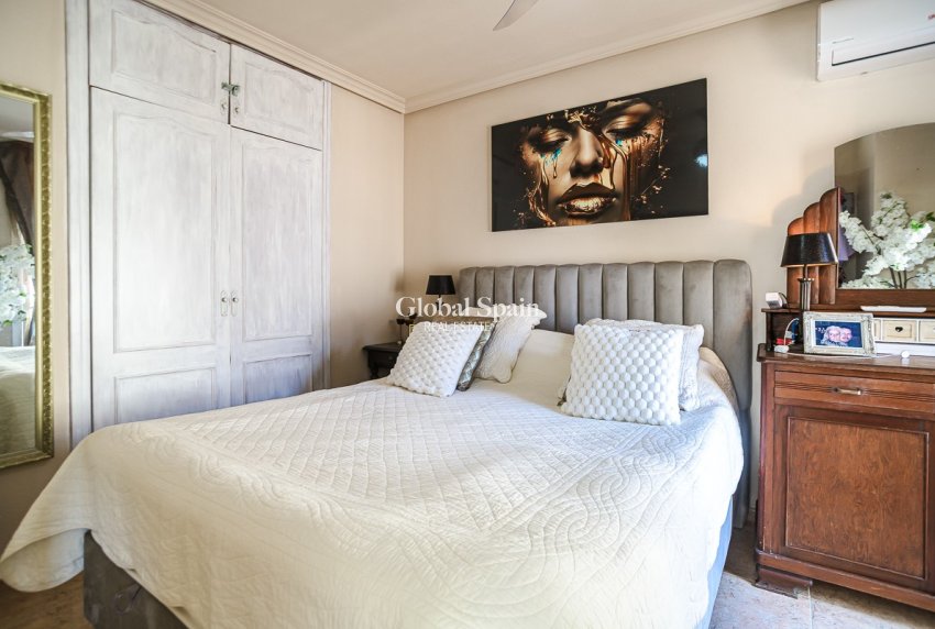 Resale - Quad House -
ORIHUELA COSTA - La Florida