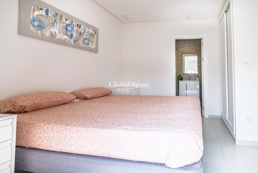 Resale - Quad House -
TORREVIEJA - Aguas Nuevas