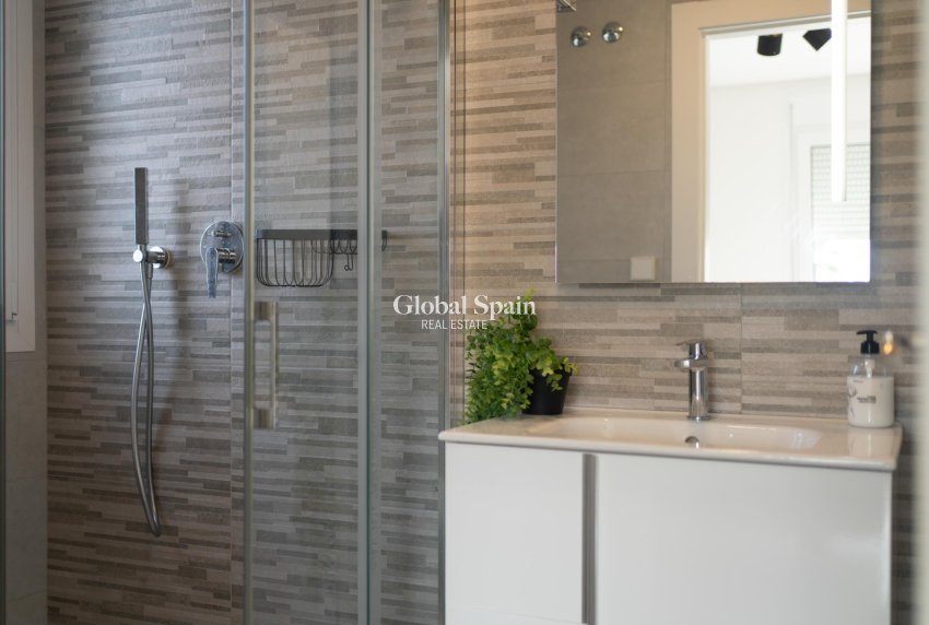 Resale - Quad House -
TORREVIEJA - Aguas Nuevas