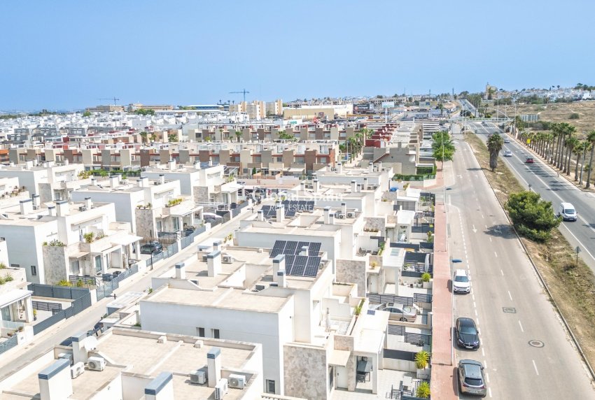 Resale - Quad House -
TORREVIEJA - Aguas Nuevas