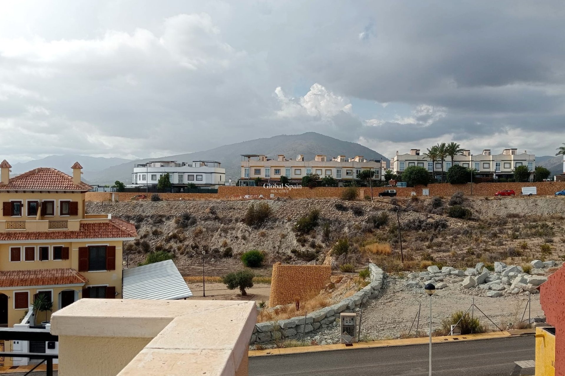 Resale - Semi-Detached -
FINESTRAT