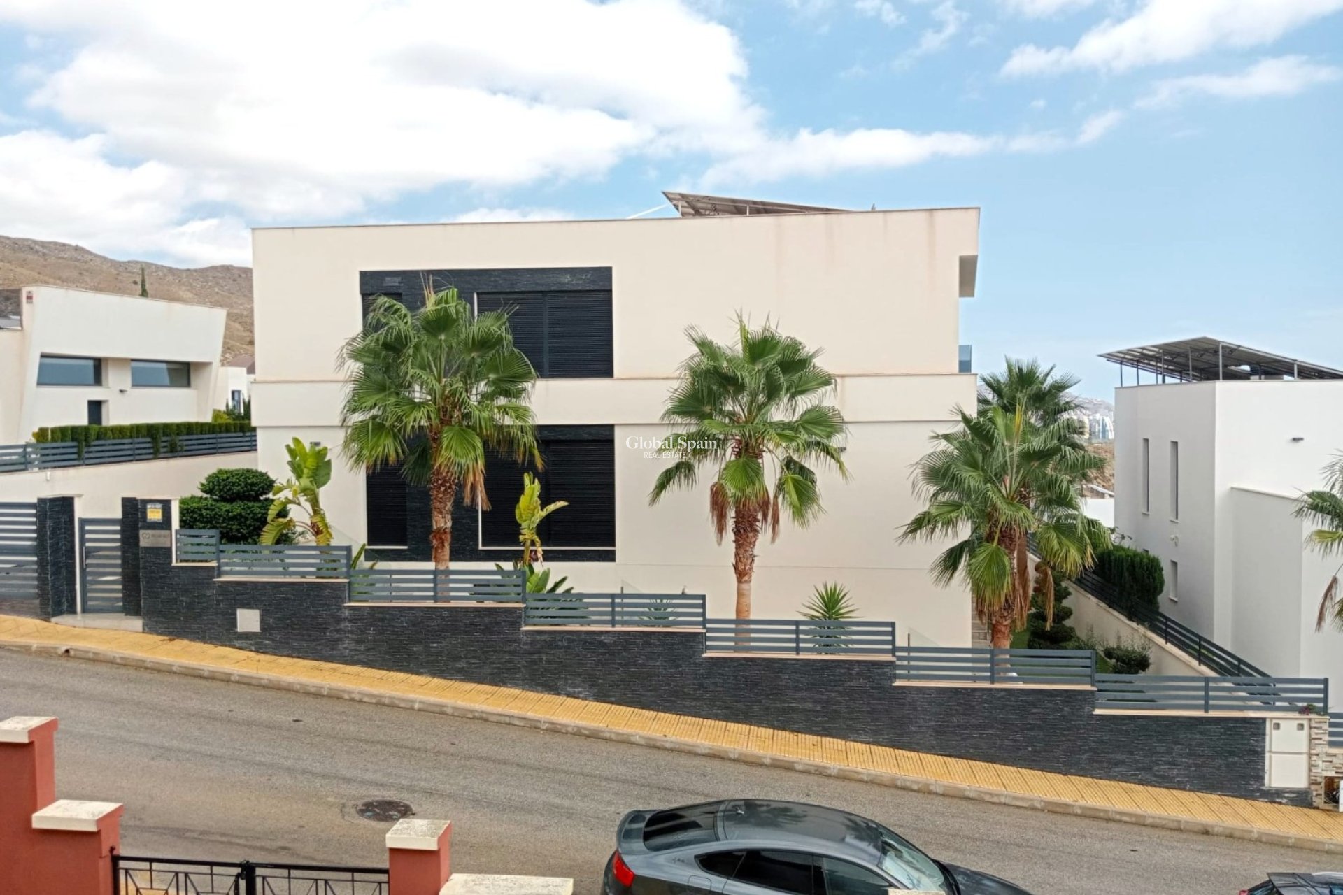 Resale - Semi-Detached -
FINESTRAT