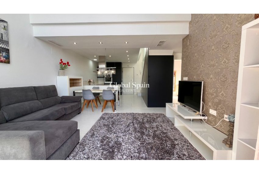 Resale - Semi-Detached -
Los Dolses