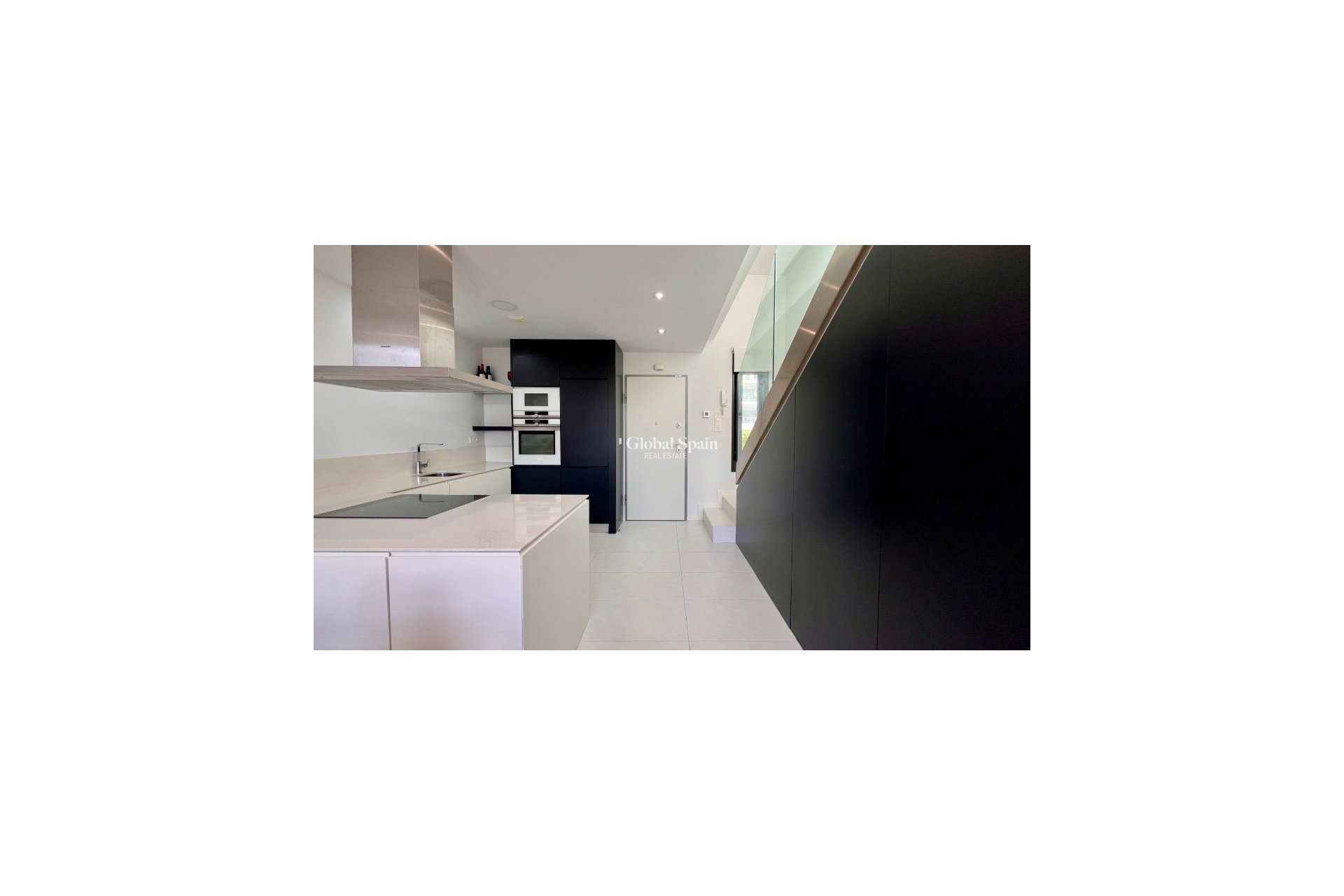 Resale - Semi-Detached -
Los Dolses