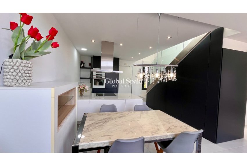 Resale - Semi-Detached -
Los Dolses