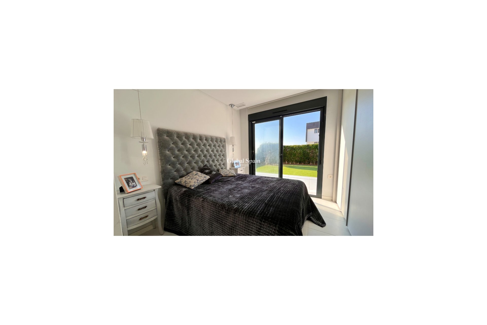 Resale - Semi-Detached -
Los Dolses