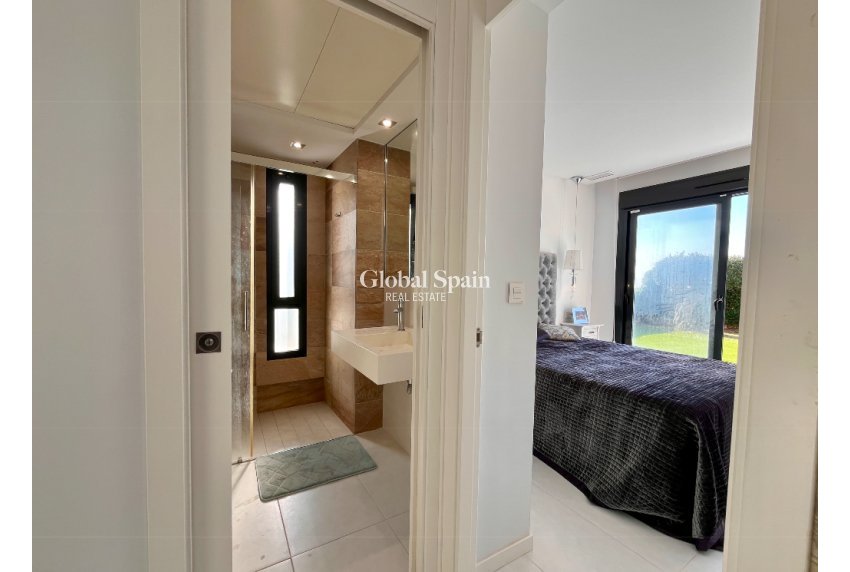 Resale - Semi-Detached -
Los Dolses