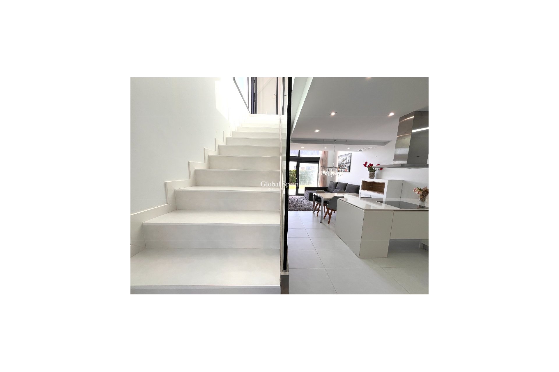 Resale - Semi-Detached -
Los Dolses