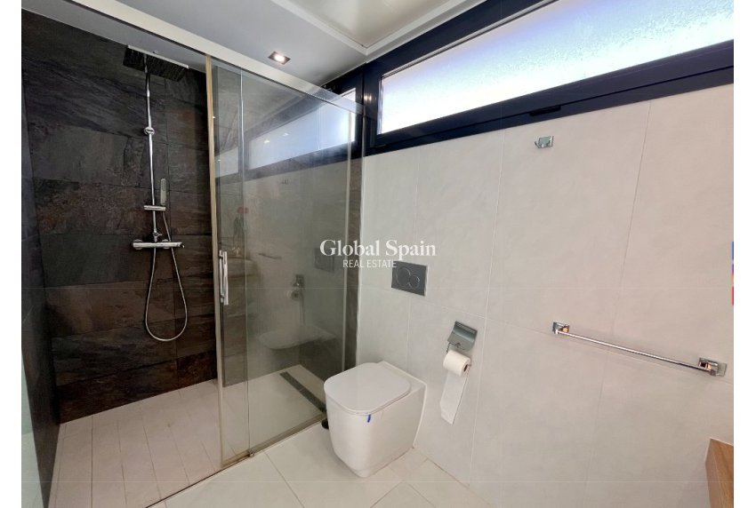 Resale - Semi-Detached -
Los Dolses