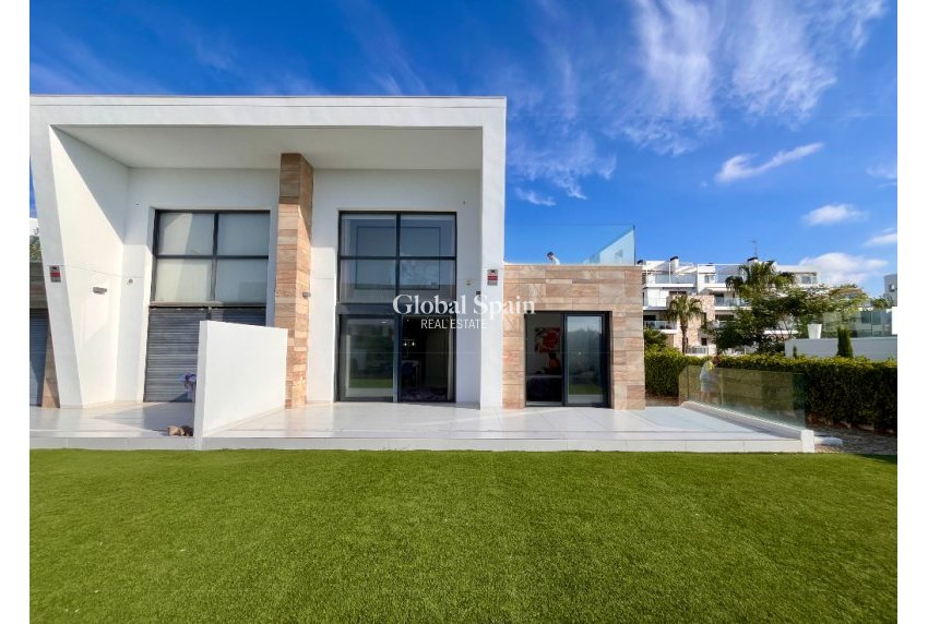 Resale - Semi-Detached -
Los Dolses