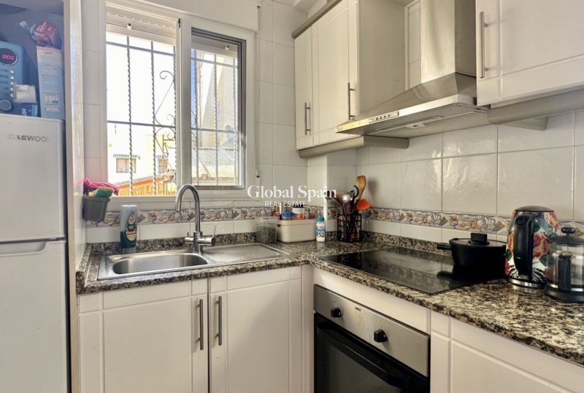 Resale - Semi-Detached -
ORIHUELA COSTA - LOS BALCONES - LOS ALTOS